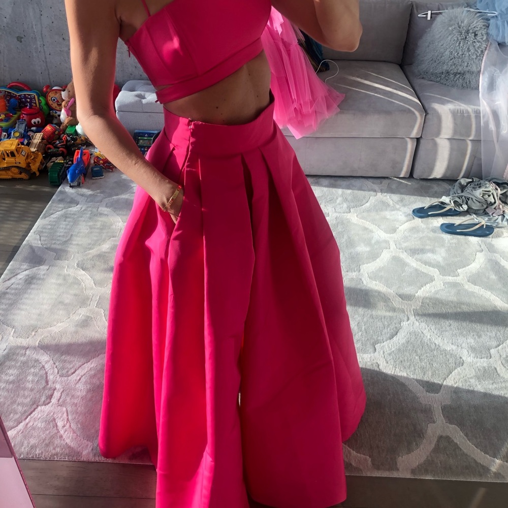 Beautiful pink set . H&M circular design pink set. Size S